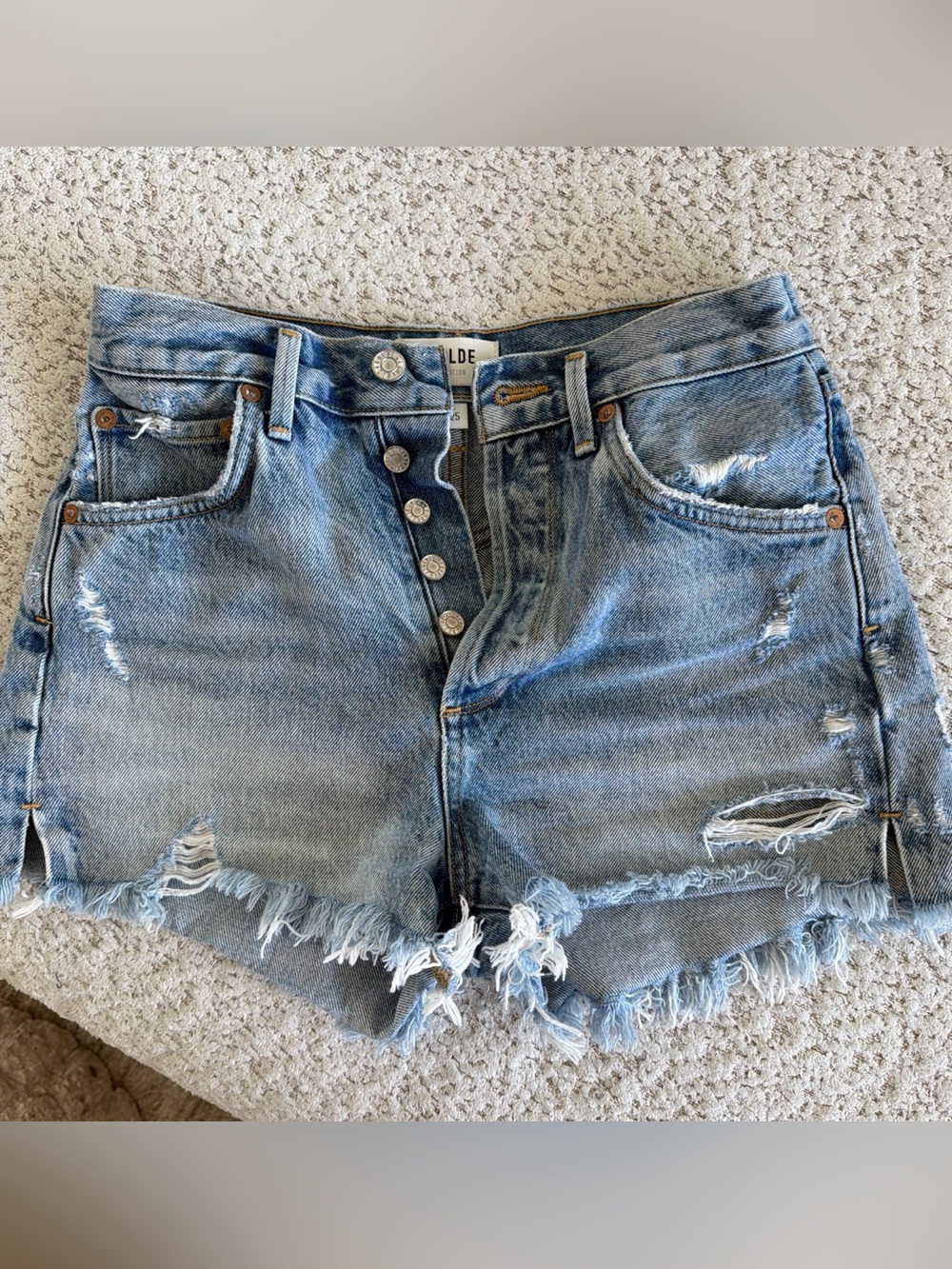 Agolde Distressed Button-Fly Denim Shorts - Light Blue